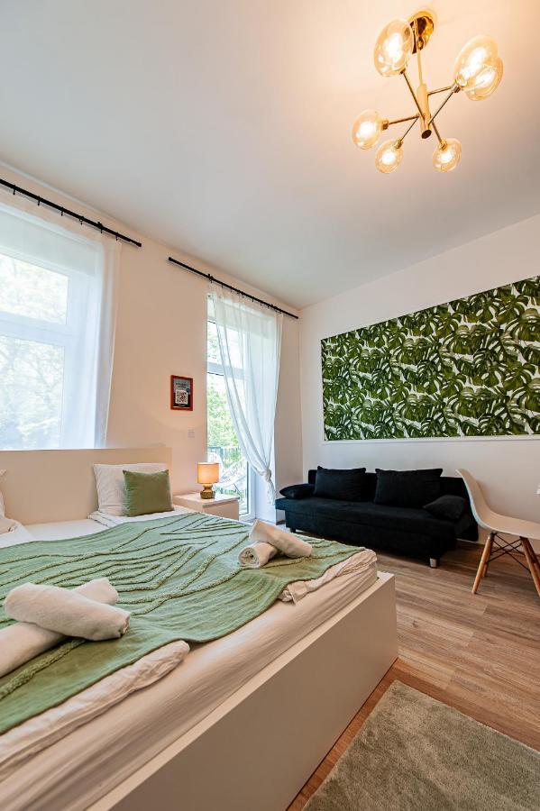 My City Apartment- Vienna Jungle Room 외부 사진
